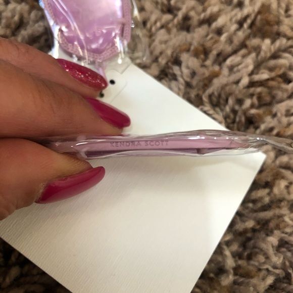 NWT Kendra Scott Matte Liliac Danielle Earrings - Picture 7 of 8